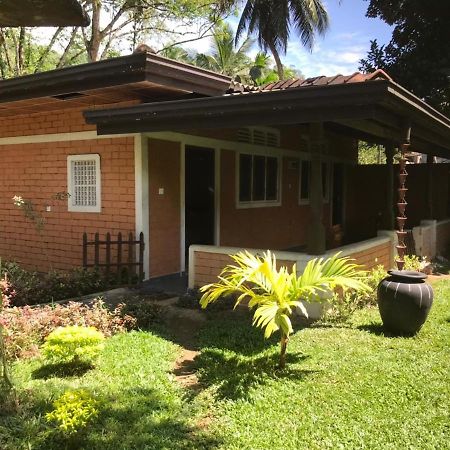 Discovery Resort Ratnapura Esterno foto