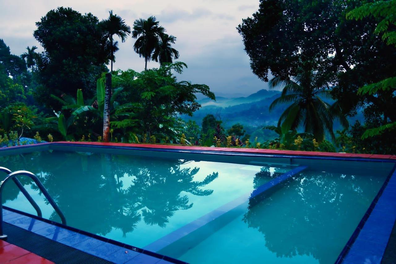 Discovery Resort Ratnapura Esterno foto