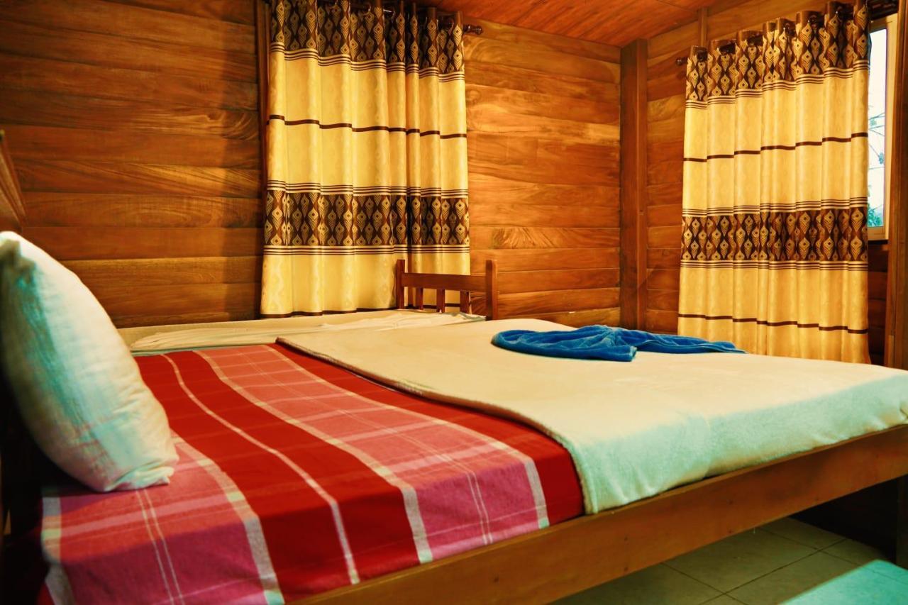 Discovery Resort Ratnapura Esterno foto